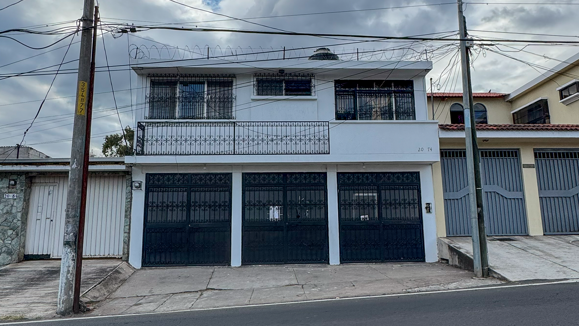 Casa para oficinas en el Bulevar Sur - Image 1